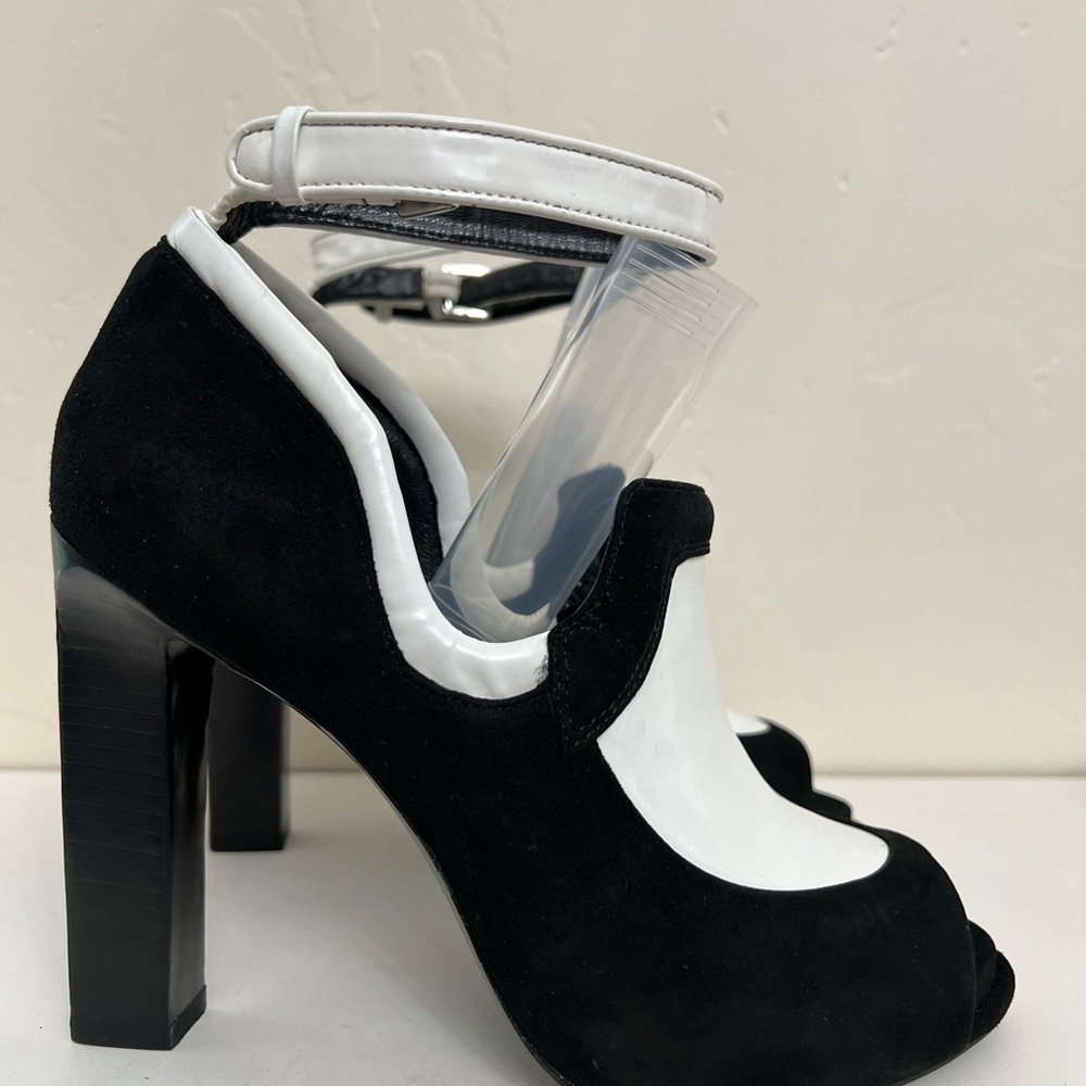 Rachel Roy size 7